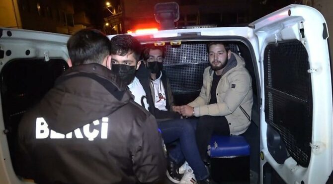 Yeni yılı silahlarla karşılayınca, başlarına gelmeyen kalmadı