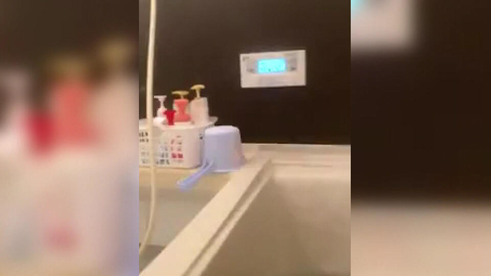 7.1'lik depreme küvette yakalandı