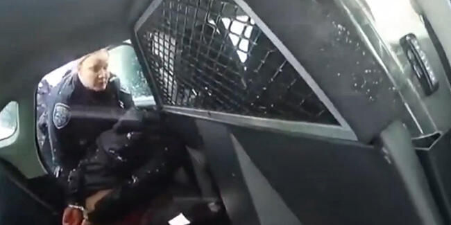 ABD'de 9 yaşındaki siyahi kıza biber gazı sıkan polisler açığa alındı