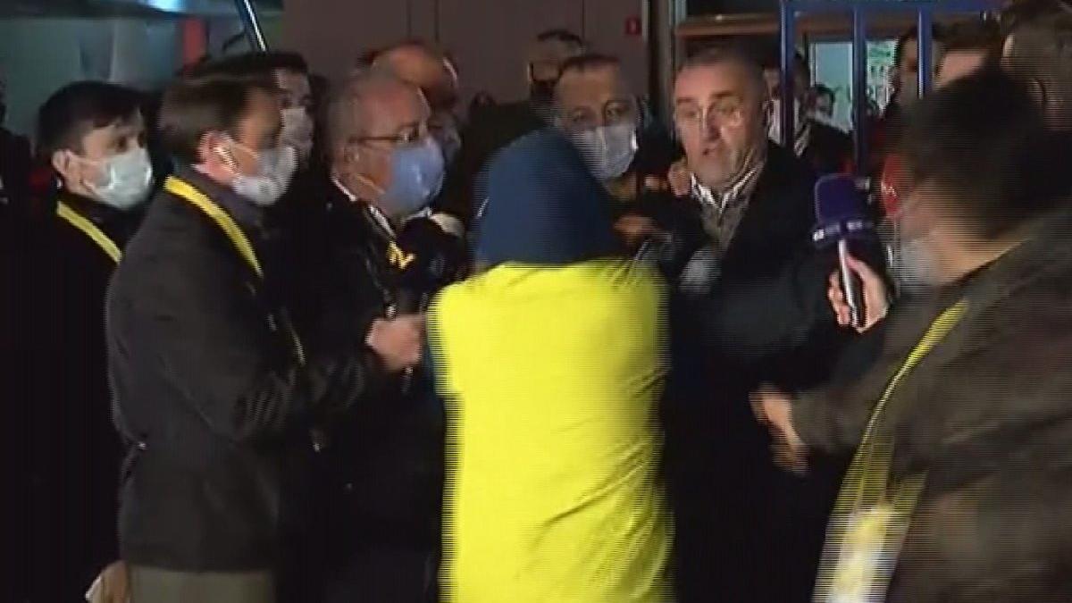 Abdurrahim Albayrak’a saldırı… ‘Ne yüzle geldin’