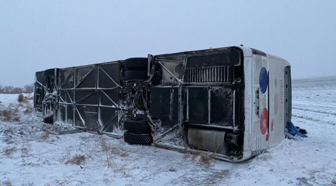 Aksaray’da yolcu otobüsü devrildi: 23 yaralı