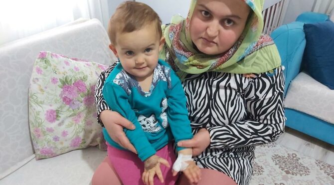 Ameliyatta parmaklar karıştı