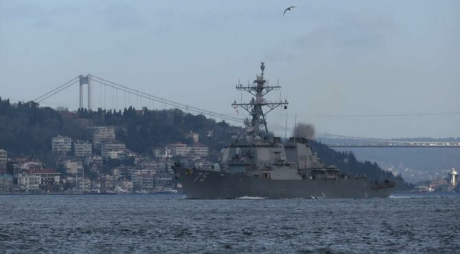 Amerikalı askerlerin Boğaz merakı