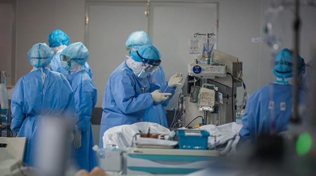 Bilim Kurulu Üyesi Prof. Dr. Yeşim Taşova'dan rehavet uyarısı: Koronada üçüncü dalga her an yaşanabilir