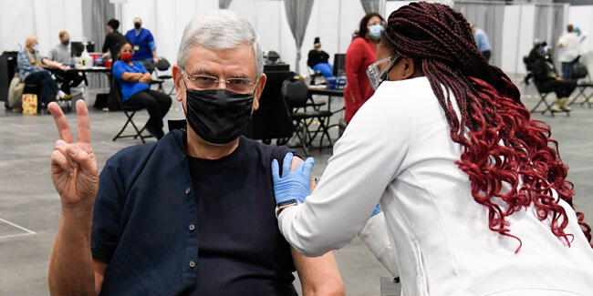 BM 75. Genel Kurul Başkanı Volkan Bozkır, Kovid-19 aşısı oldu