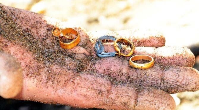 Bodrum’da dalgıçların yeni mesleği altın avcılığı