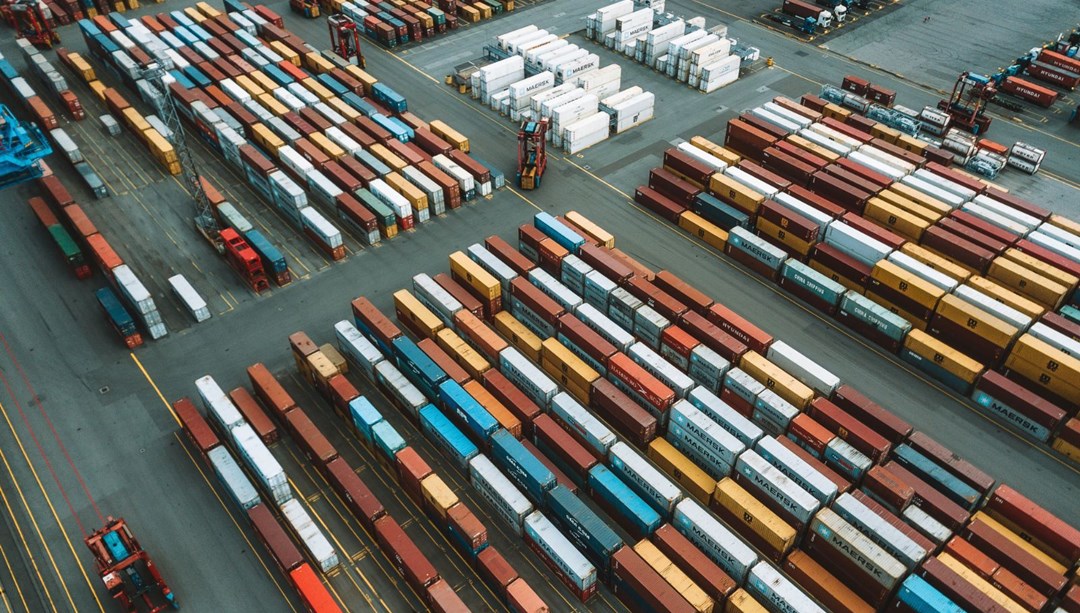 Çin, ABD'yi geçti: AB'nin en büyük ticaret ortağı oldu