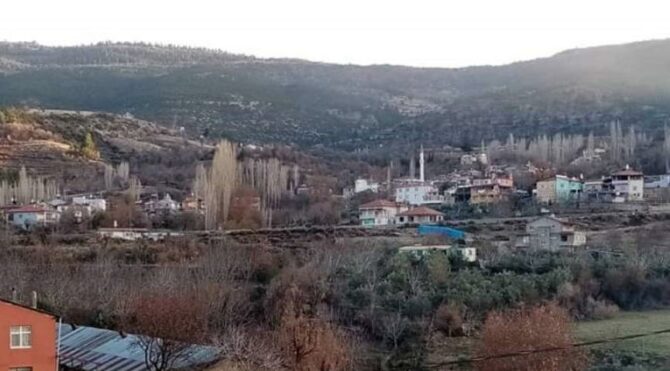 Corona virüsü vakalarının arttığı köy karantinaya alındı