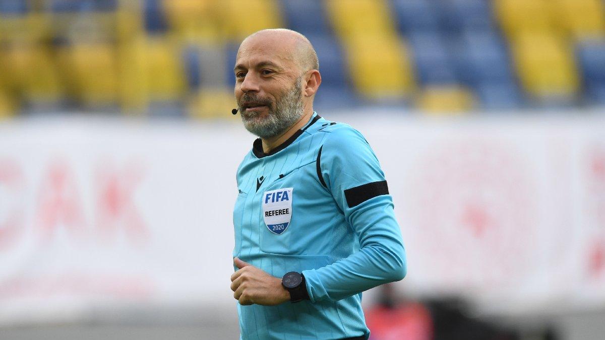 Cüneyt Çakır’ın 13. Fenerbahçe-Galatasaray derbisi!