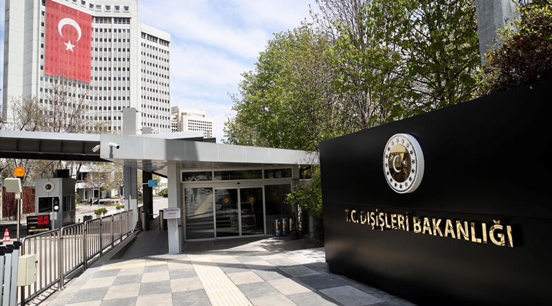 Dışişleri Bakanlığı'ndan Yunanistan'ın sığınmacıları geri itmesine tepki