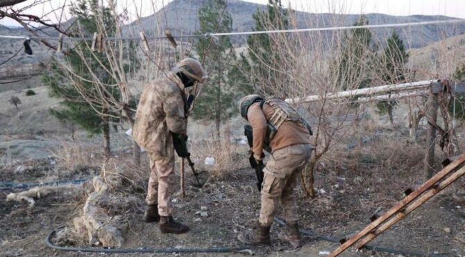 Diyarbakır’da Tırpan-2 uyuşturucu operasyonu