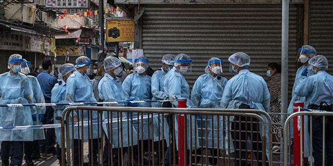 Dünyada koronadan ölenlerin sayısı 2 milyon 400 bini geçti