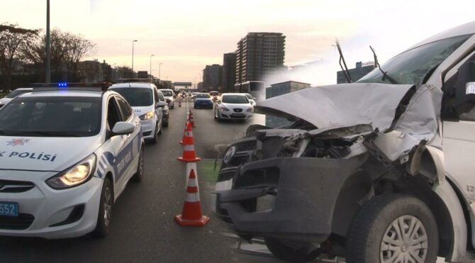 E5’i kilitleyen kaza