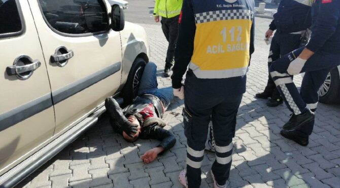 Ehliyet isteyen polise bayılma numarası yaptı