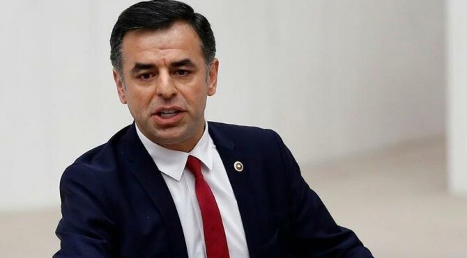 Enis Berberoğlu’nun fezlekesi ‘suç doğurdu’: Mahkeme 60 yıl hapis istiyor!