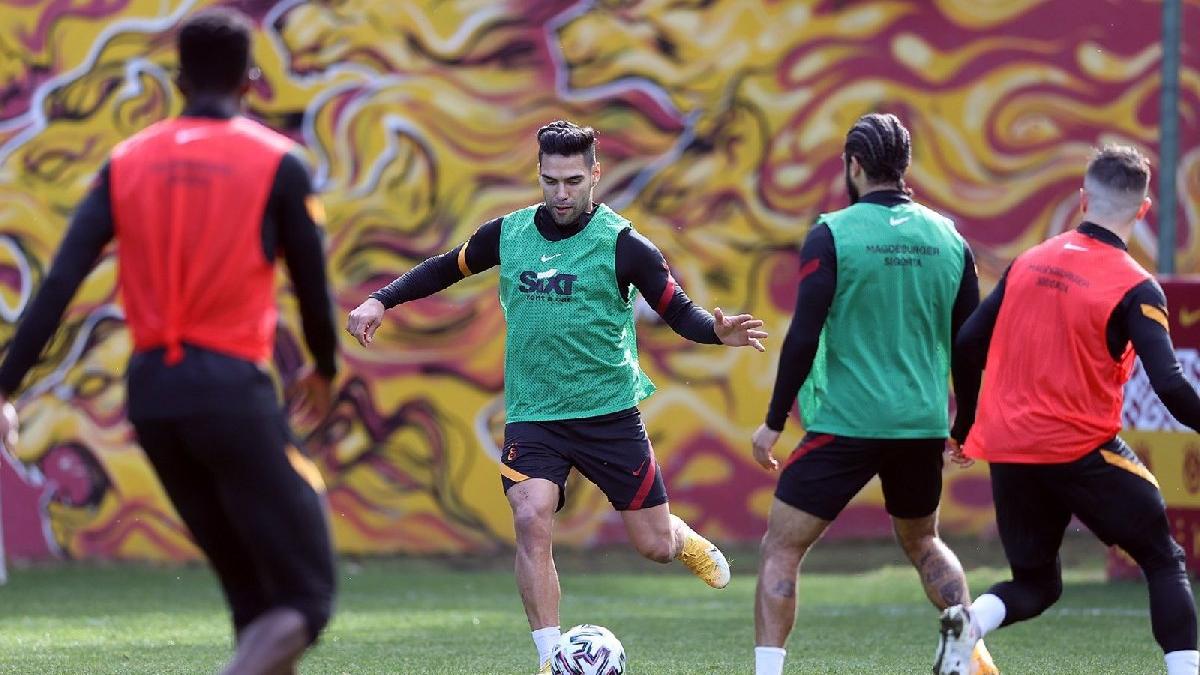 Falcao takımla birlikte çalıştı