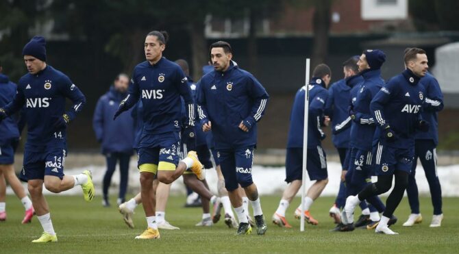 Fenerbahçe’den İrfan Can Kahveci ve Luiz Gustavo açıklaması