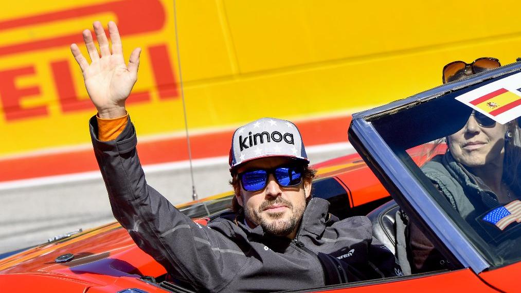 Fernando Alonso bisiklet sürerken trafik kazası geçirdi