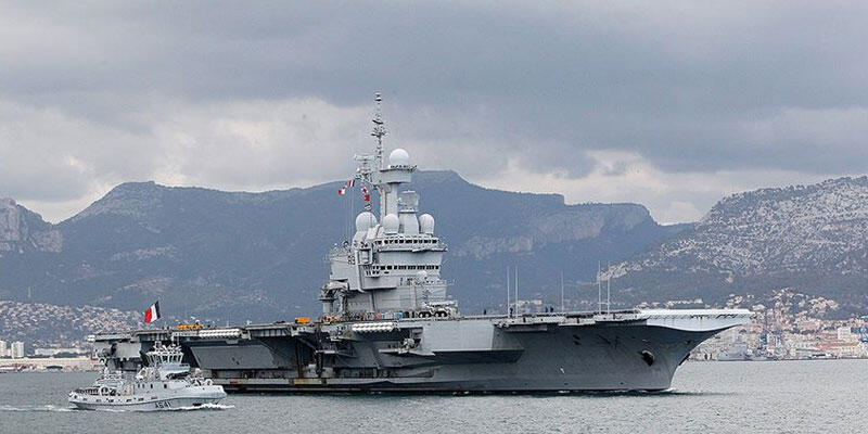 Fransa, Doğu Akdeniz, Hint Okyanusu ve Basra Körfezi'ne uçak gemisi gönderdi