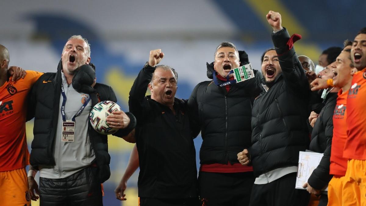 Galatasaray’dan Fenerbahçe’ye ‘yıldız’ göndermesi