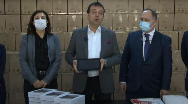 İBB Başkanı İmamoğlu, 40 bin öğrenciye tablet dağıtımına başladı
