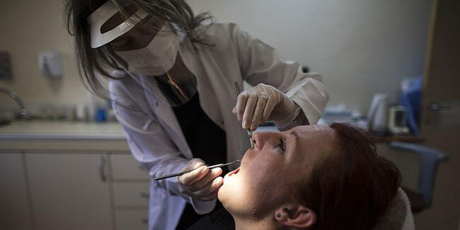 İngiltere’de diş tedavisi sıkıntısı yaşanıyor