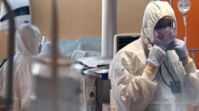 İngiltere'de mutasyon kabusu bitmiyor! 2 yeni tür daha ortaya çıktı