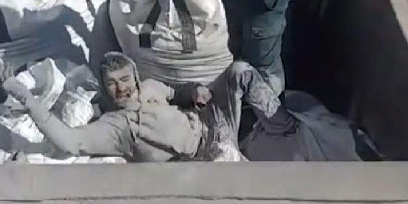 İnsanlık dramı! Kül çuvalının içinden mülteci çıktı