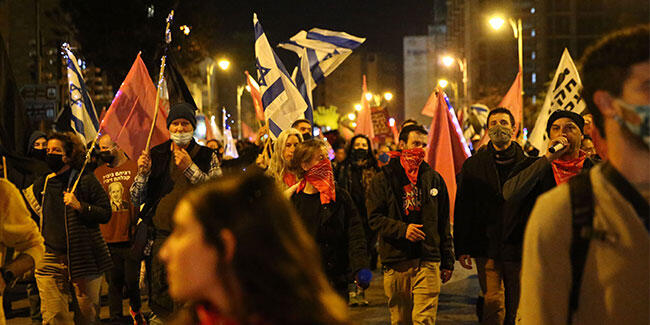 İsrail'de Netanyahu'ya tepkiler sürüyor!