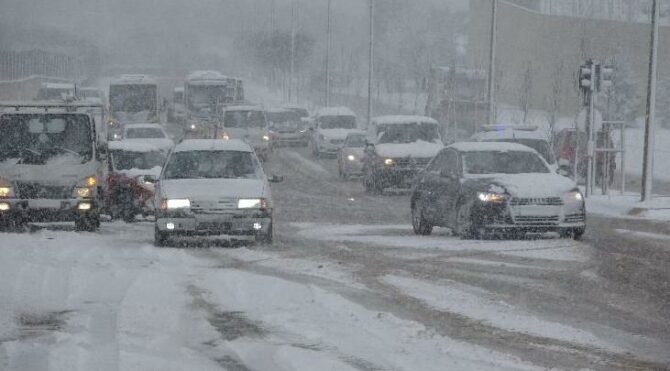 İstanbul Valiliği’nden kar yağışı uyarısı