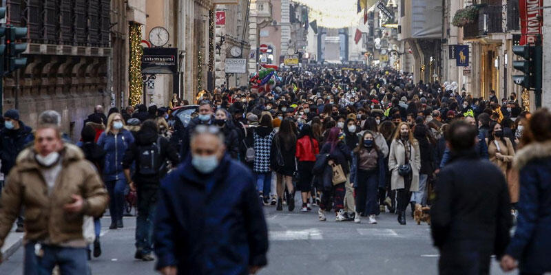 İtalya'da 16 bölgede Kovid-19 risk seviyesi orta riskli 