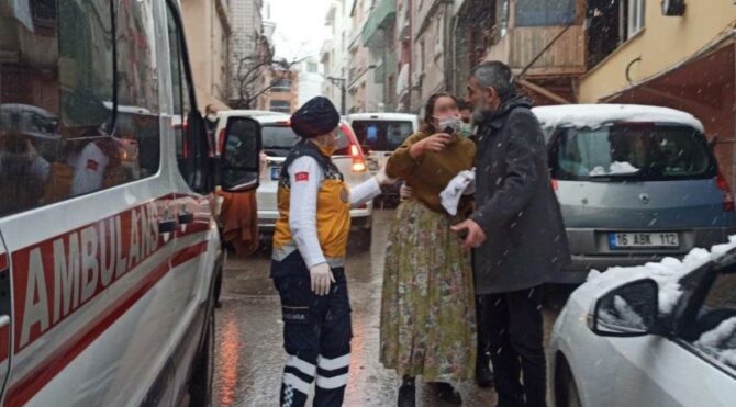 Karı kocanın hediye kavgası kanlı bitti