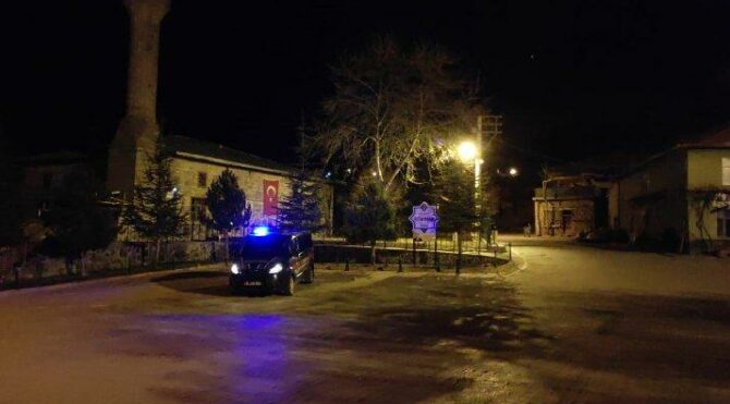 Konya’da bir mahallede mutasyonlu virüs karantinası