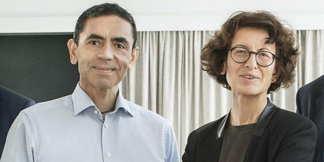 Kovid-19 aşısını geliştiren Uğur Şahin ve Özlem Türeci'ye Almanya'dan liyakat nişanı