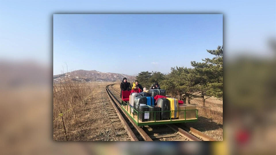 Kuzey Kore'den drezinle döndüler