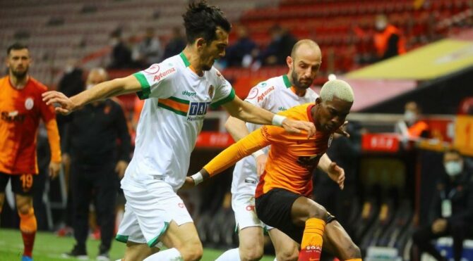 Lider Galatasaray, Alanyaspor deplasmanında