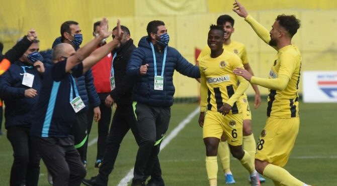 MAÇ SONUCU | Menemenspor 6-2 Akhisarspor