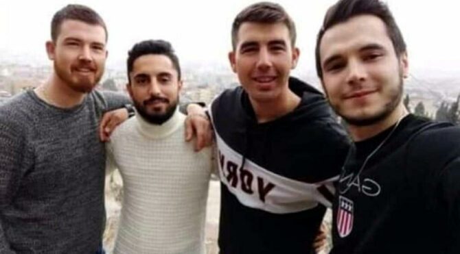 Manisa’da ölü bulunan 4 gençten geriye omuz omuza çekilmiş fotoğrafları kaldı