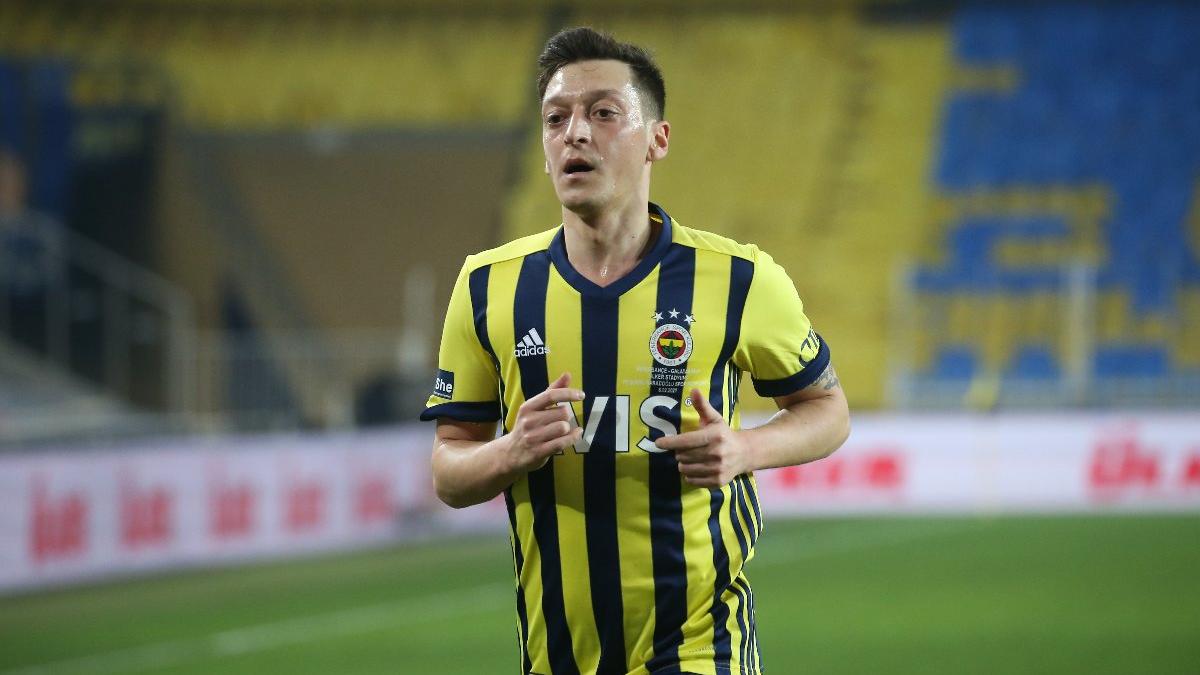 Mesut Özil’den derbi sonrası açıklama