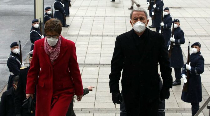 Milli Savunma Bakanı Akar: Son derece istekliyiz