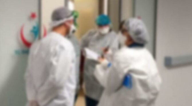 Mutasyonlu virüs paniği! Aile karantinaya alındı