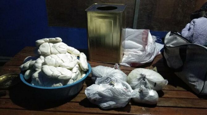 Peynir arasında esrar sevkiyatı