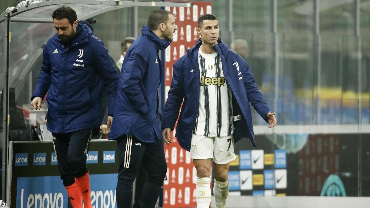 Pirlo: ‘Ronaldo’nun sözleşmesinden oyundan çıkamaz diye bir madde yok’