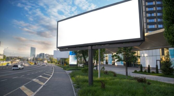 Rize Belediyesi reklam panolarını kiraya verecek