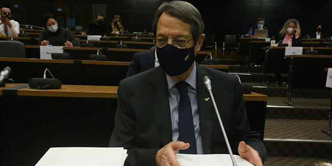 Rum lideri Anastasiadis 'Altın pasaport' skandalıyla ilgili ilk ifadesini verdi