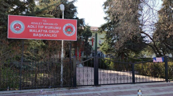 Şehit edilen 13 sivilin cenazesi kimlik tespiti için Malatya’da