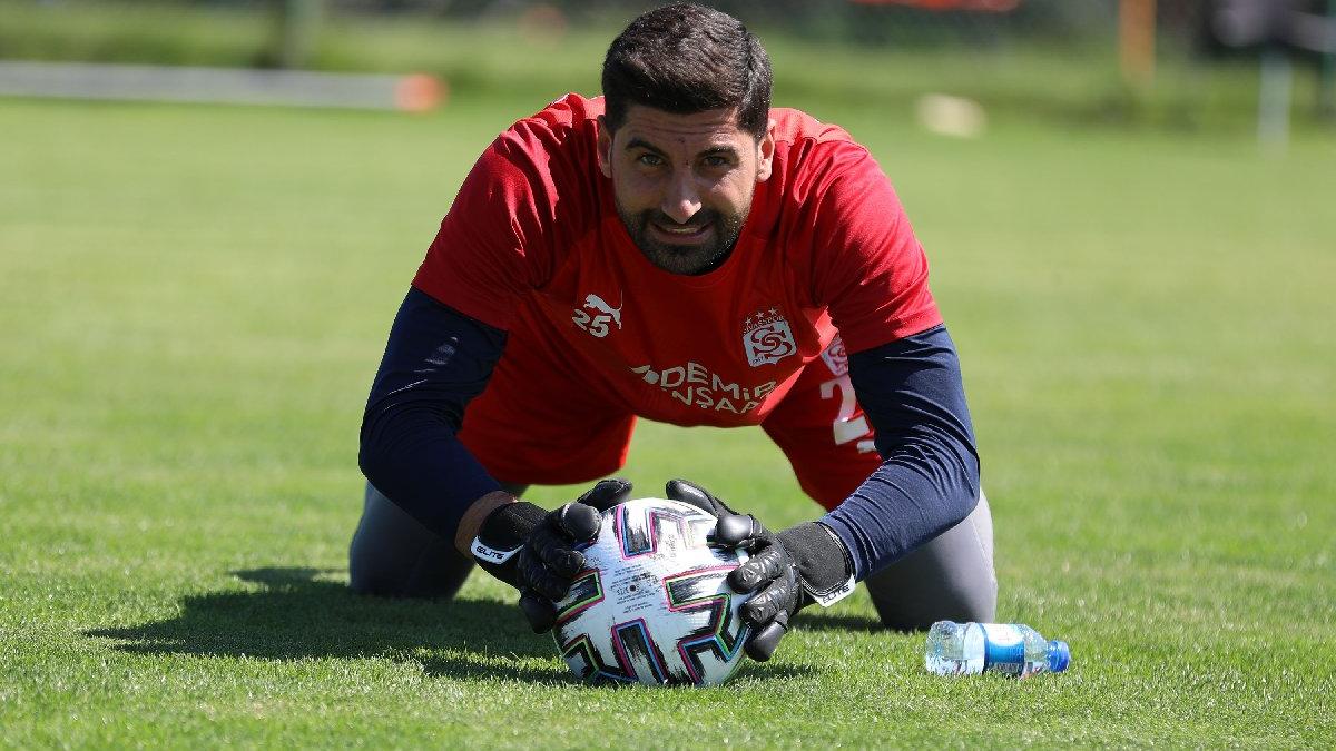 Sivasspor kaleci Muammer’in sözleşmesini uzattı