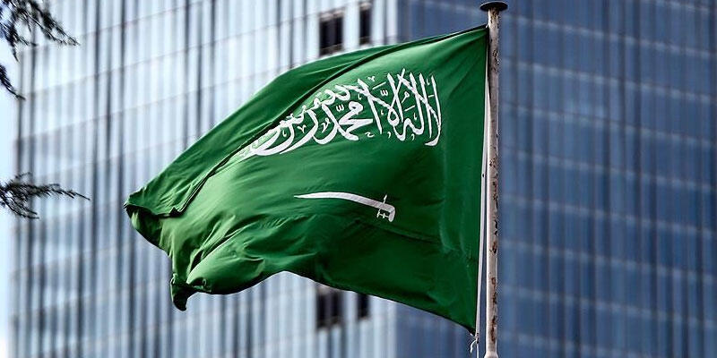 Suudi Arabistan Kovid-19 önlemleri kapsamında 20 ülkeden gelişleri askıya aldı