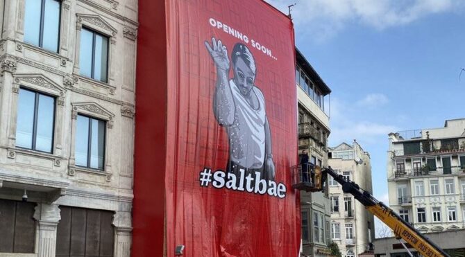 Tarihi binada ‘Nusret’ resmi tepki çekti, İBB harekete geçti