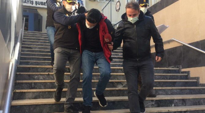 Ünlü oyuncunun aracını çalanlar yakalandı